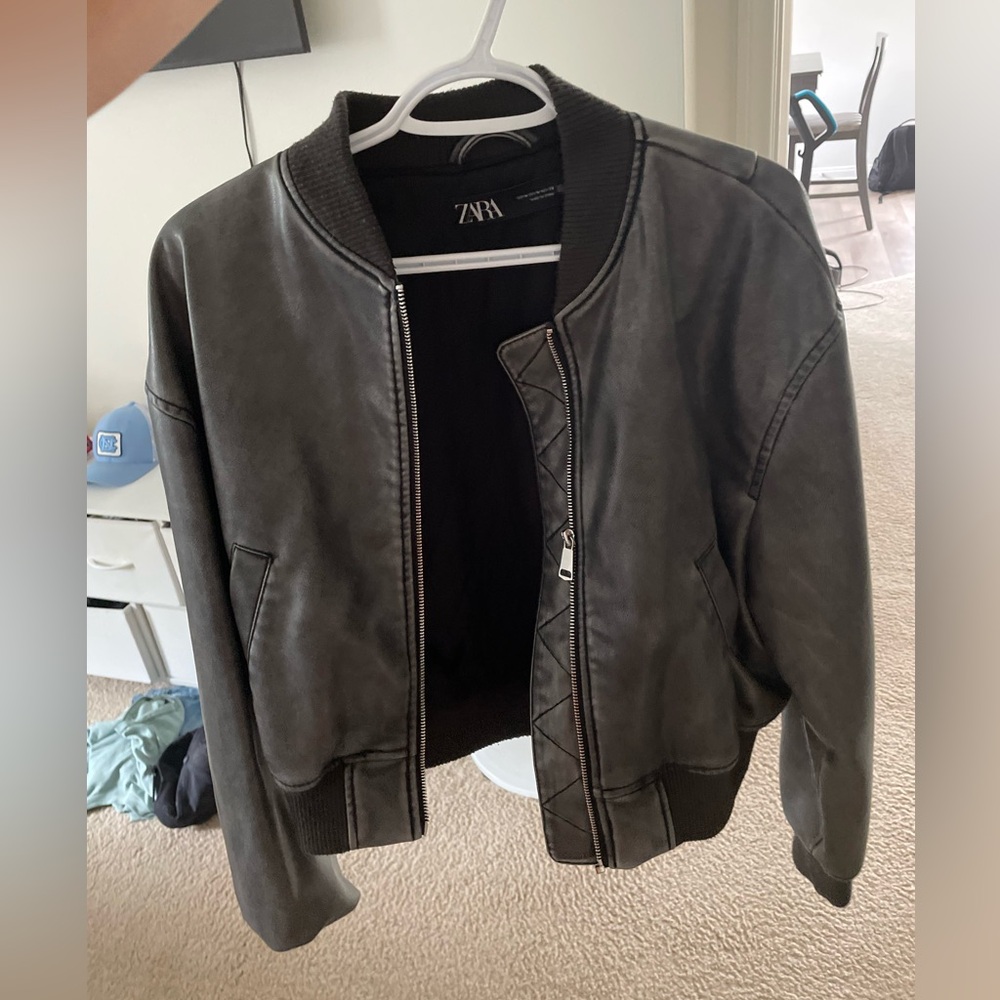 ISO ZARA JACKET